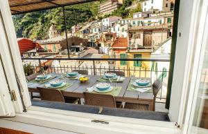 A balcony or terrace at Carattino 12 Idyllic Seafront Retreat