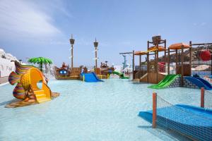 a water park with a water slide at Best Club Vacaciones Pueblo Indalo in Mojácar