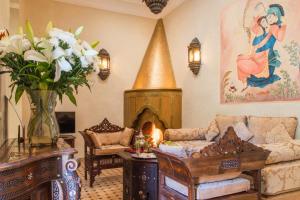 Posezení v ubytování Demeures d'Orient Riad & Spa