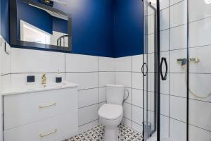 Zdjęcie z galerii obiektu Stadion Narodowy Warszawa UNIT ApartmentMini noclegi Super lokalizacja przy Metro MiniStudio with private banthroom w Warszawie