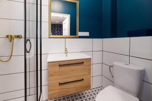 Zdjęcie z galerii obiektu Stadion Narodowy Warszawa UNIT ApartmentMini noclegi Super lokalizacja przy Metro MiniStudio with private banthroom w Warszawie