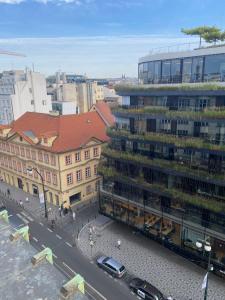 Utsikt over Praha, enten fra leiligheten eller fra et annet sted