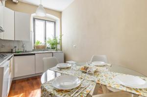 Galeriebild der Unterkunft La Spezia Central Flat with Balcony in La Spezia + 7 Fotos