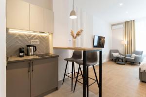 Køkken eller tekøkken på Olive Apartments + 62 billeder