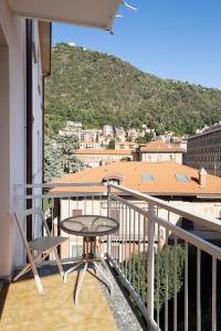 A general mountain view or a mountain view taken from Az apartmant