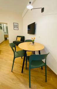 Et tv og/eller underholdning på Galatola Suite + 19 billeder