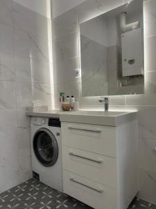 Ένα μπάνιο στο Apartament Jadwisia