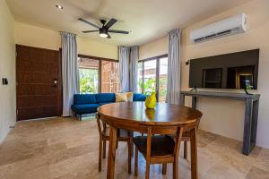 Kuchyň nebo kuchyňský kout v ubytování Tulum Jungle Villas - Villa Jaguar