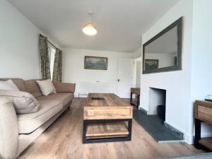 Φωτογραφία από το άλμπουμ του Bright Bungalow with 3 bedrooms and Garden in Porthlevan σε Porthleven