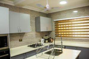 Billede fra billedgalleriet på We care 4 you lodge i Kasoa