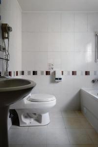 Koupelna v ubytování Nei Jiang Hotel