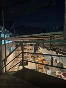 Μπαλκόνι ή βεράντα στο Hostel Nepal Pvt Ltd