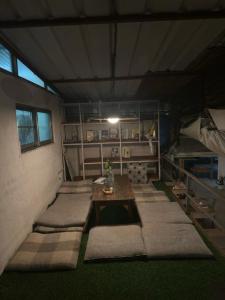 Ένα ή περισσότερα κρεβάτια σε δωμάτιο στο Hostel Nepal Pvt Ltd