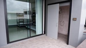 Balkón nebo terasa v ubytování Nara Residence Trang