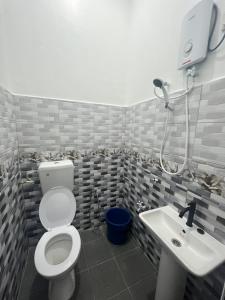 Vonios kambarys apgyvendinimo įstaigoje Manong Kuala Kangsar Homestay Chegu Wok