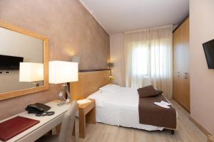 TV a/nebo společenská místnost v ubytování Hotel Nuova Sabrina