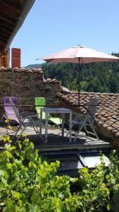 Balkón nebo terasa v ubytování Les papillons