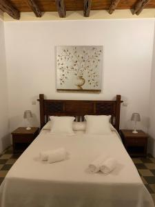 A bed or beds in a room at Can Vich