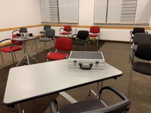 Área de negócios e/ou sala de conferências em ibis Köln Centrum mais 16 fotos
