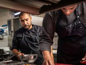 Goście zatrzymujący się w obiekcie Pullman Stuttgart Fontana