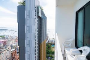 Fotografie z fotogalerie ubytování The Base large room high-rise super sea view large view 26th floor v destinaci Pattaya Central