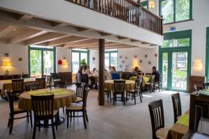 Εστιατόριο ή άλλο μέρος για φαγητό στο Hotel Restaurant Auerhahn