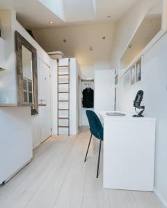 Kuchyň nebo kuchyňský kout v ubytování Cozy Apartment in Central Oslo - Serene & Exclusive Majorstuen