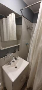 Vannas istaba naktsmītnē Amarras pinamar luxury aparment