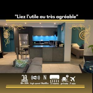 een foto van een keuken en een woonkamer bij Kaili Ocean view luxury 2BR AC throughout Fiber Wifi & Pool in Papeete