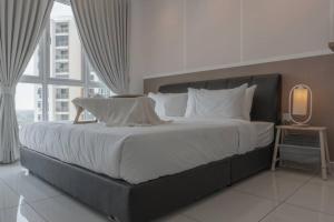 Katil atau katil-katil dalam bilik di KSL A 3R3B 1-5Pax #Daya#Austin#Ikea#Aeon +28 gambar