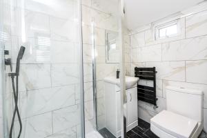 Fotografie z fotogalerie ubytování Nicely Furnished double room - Close to Croydon Hospital v destinaci Thornton Heath