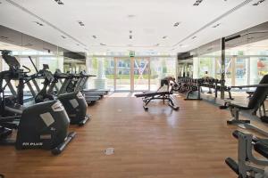 StoneTree - Modern Style of Studio in Resortz by Danube的健身中心和/或健身设施