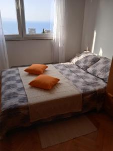 Adria - studio apartman tesisinde bir odada yatak veya yataklar