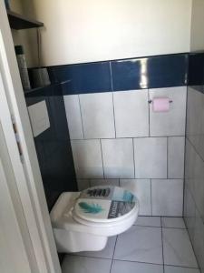 Gîte Bin Benaise draps et serviettes compris的一间浴室