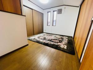 Gallery image of 太陽の宿南海線岸里玉出一户建四层130平享受独栋 4 storey villa in Osaka