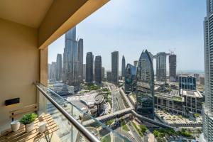 Nespecifikovaný výhled na destinaci Dubaj nebo výhled na město při pohledu z apartmánu