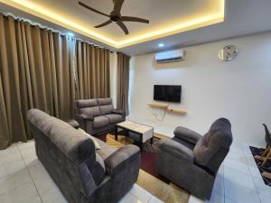 Gallery image of Pangeran Homestay Pokok Sena in Kampong Joo