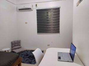 TV a/nebo společenská místnost v ubytování Nature Bliss Hideaway