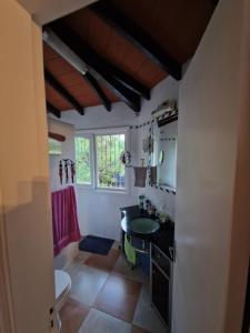 Kuhinja oz. manjša kuhinja v nastanitvi Casa-Miri . Com