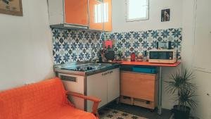 Kuchyňa alebo kuchynka v ubytovaní Casa Colorista En El Casco Antiguo