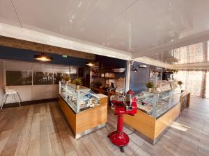 Fotografie z fotogalerie ubytování Hotel Saint Germain v destinaci Pézenas