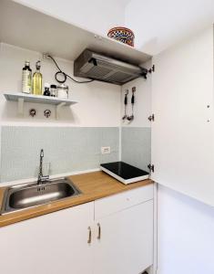 Terrazza Capruzzi tesisinde mutfak veya mini mutfak