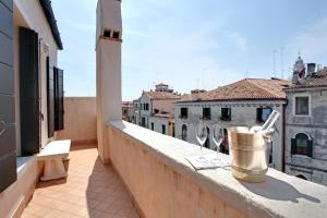 Balkón nebo terasa v ubytování Palazzo Schiavoni Residenza d'epoca & Suite-Apartments