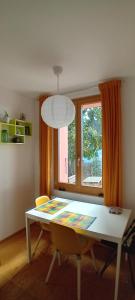 Fotografie z fotogalerie ubytování Appartement CHENILLE charmant 2 pièces plein pied avec jardin et vue magnifique v destinaci Leysin + 3 fotografie