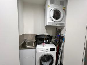 堪培拉Embark Luxe 2BR 2Bath Apartment in Lynham 1 Secure Carpark Wifi Canberra的相册照片