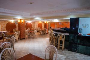 ห้องอาหารหรือที่รับประทานอาหารของ Jupiter Guest Resort - Langata