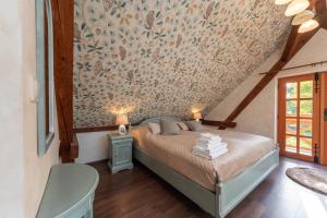 Posteľ alebo postele v izbe v ubytovaní Zámeček - Chateau Lány - Depandance Stroodel