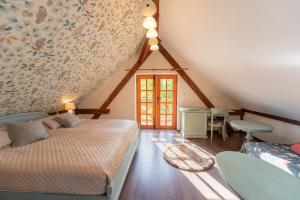 Posteľ alebo postele v izbe v ubytovaní Zámeček - Chateau Lány - Depandance Stroodel