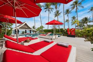 Fotografie z fotogalerie ubytování Beachfront Villa Baan Paradise v destinaci Laem Set