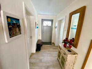 Fotografie z fotogalerie ubytování Haus Mönchgut - Haushälfte 1 "Feuerstein" v destinaci Alt Reddevitz